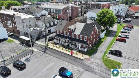 46 Spruce Street, Nazareth Boro, PA 18064