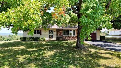 1676 Crystal Heights, Festus, MO 63028