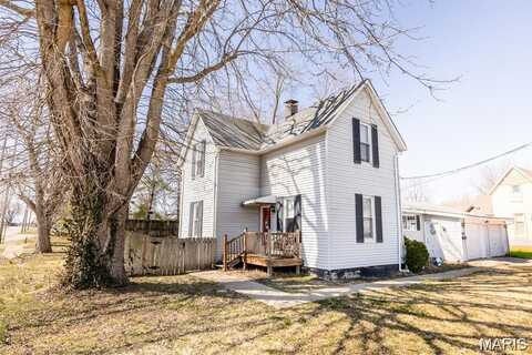 415 S OAK Street, O'Fallon, IL 62269
