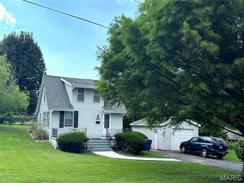 3203 Chaucer Avenue, Saint Ann, MO 63074