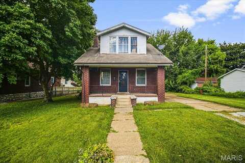 8637 Drury Lane, Saint Louis, MO 63147