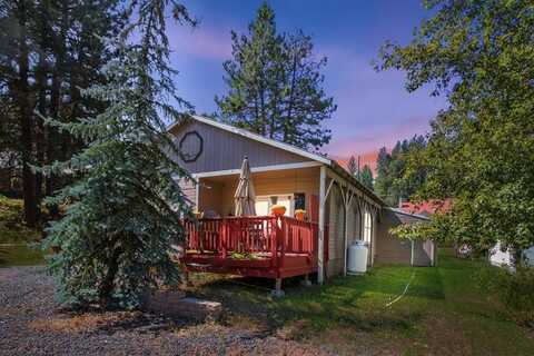 211 S Idaho Street, Cascade, ID 83611