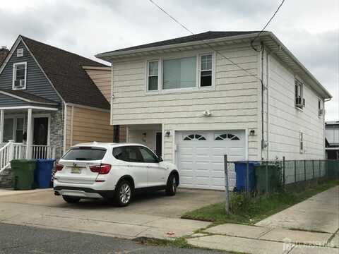 689 Mary Street, Perth Amboy, NJ 08861