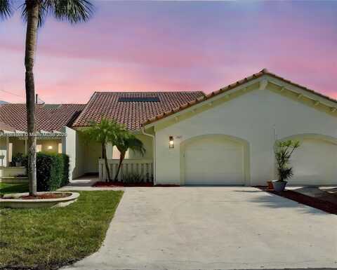 6953 Barbarossa St, Boca Raton, FL 33433