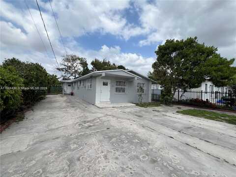 3081 NW 94th St, Miami, FL 33147