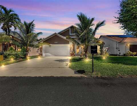 5045 N Foxhall Dr N, West Palm Beach, FL 33417