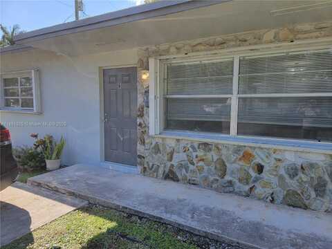 201 SW 9th St, Hallandale Beach, FL 33009
