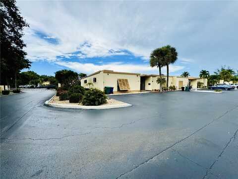 6950 Sharpecroft Ct, Miami Lakes, FL 33014