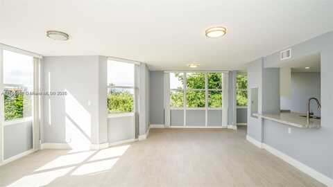 1901 Brickell Ave, Miami, FL 33129