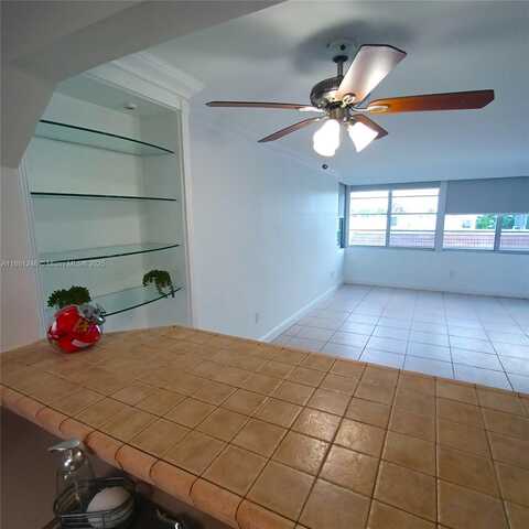 8000 Harding Ave, Miami Beach, FL 33141