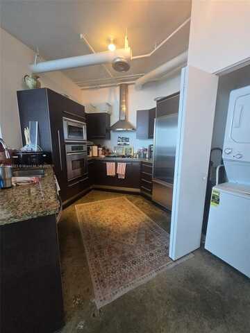 700 NE 25th St, Miami, FL 33137