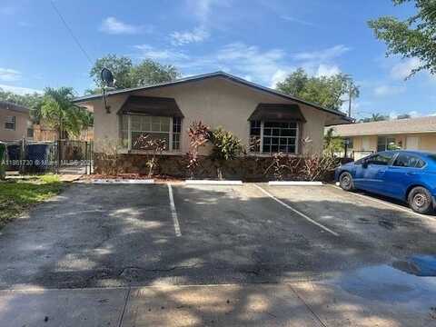 31 SW 8th Ct, Hallandale Beach, FL 33009