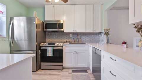 8605 W Sample Rd, Coral Springs, FL 33065