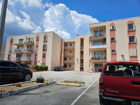 6820 W Flagler St, Miami, FL 33144