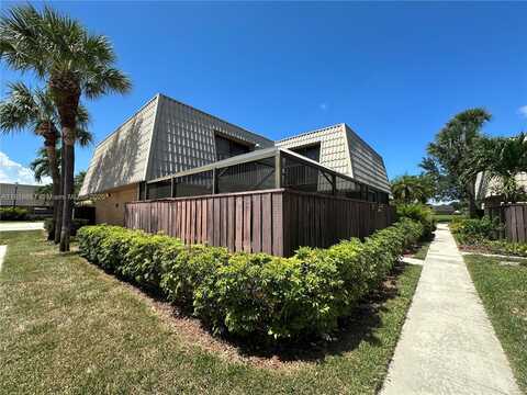 6215 62nd Way, West Palm Beach, FL 33409