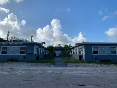 2300 Douglas St, Hollywood, FL 33020