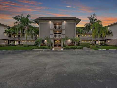 4900 WASHINGTON ST, Hollywood, FL 33021
