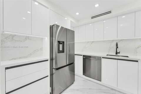 251 174th St, Sunny Isles Beach, FL 33160