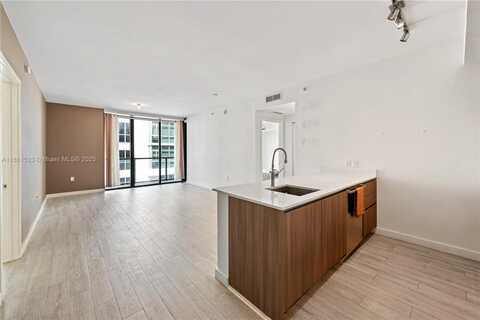 201 SW 17th Rd, Miami, FL 33129