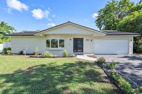 8555 NW 25th Pl, Coral Springs, FL 33065