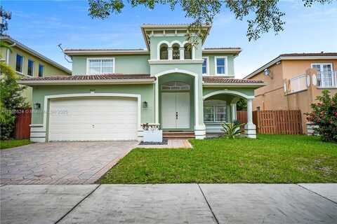 8913 SW 206th St, Cutler Bay, FL 33189