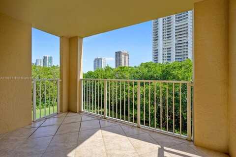 19601 E Country Club Dr, Aventura, FL 33180