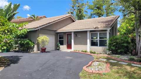 1309 NW 89th Dr, Coral Springs, FL 33071