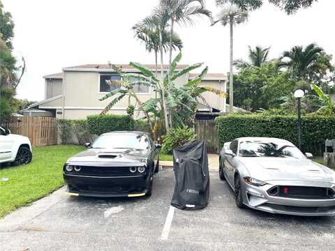 720 NW 132nd Ter, Plantation, FL 33325