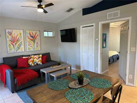 417 32nd St, West Palm Beach, FL 33407
