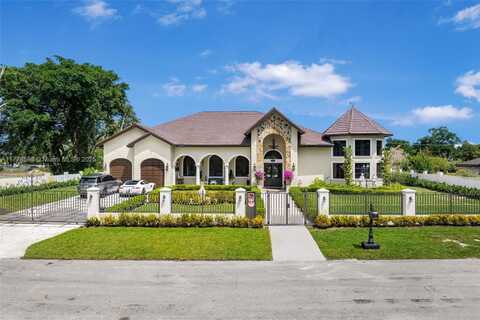 9815 SW 114th St, Miami, FL 33176