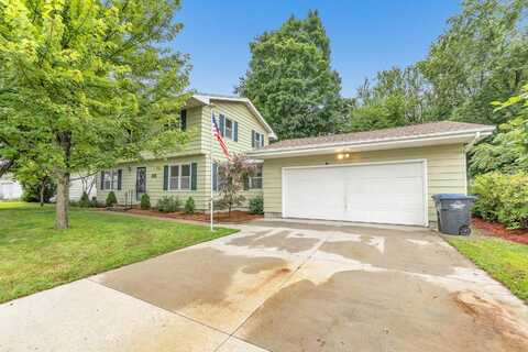1206 E Lieg Ave, Shawano, WI 54166