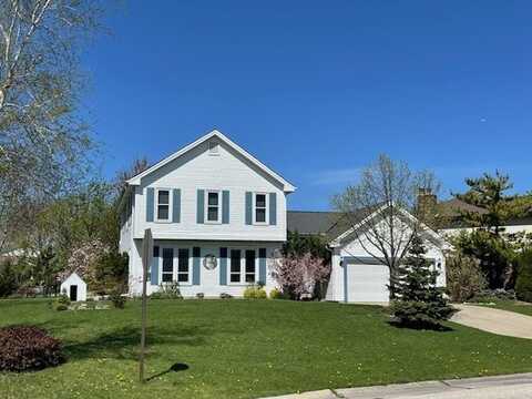 6877 S Tumble Creek Dr, Franklin, WI 53132