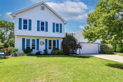 6877 S Tumble Creek Dr, Franklin, WI 53132