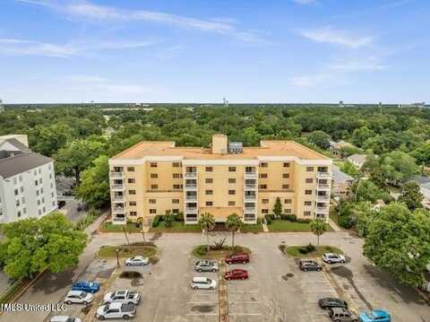 1130 Beach Boulevard, Biloxi, MS 39530