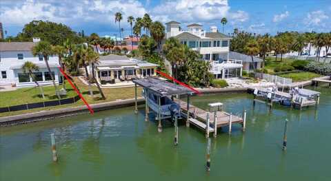 925 BAY ESPLANADE, CLEARWATER BEACH, FL 33767