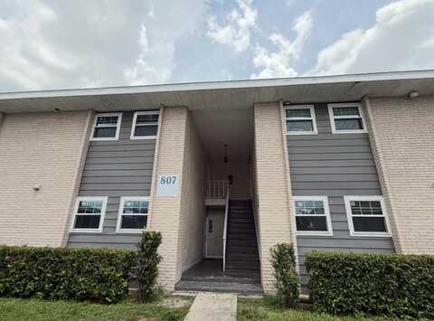 807 SKY LAKE CIRCLE, ORLANDO, FL 32809