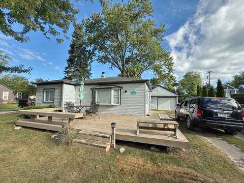 7525 Elmwood, Lexington, MI 48450