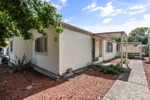 4624 S Pacific Highway, Phoenix, OR 97535