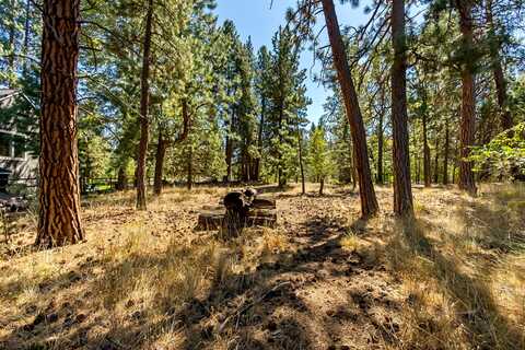 380 S Timber Creek Drive, Sisters, OR 97759