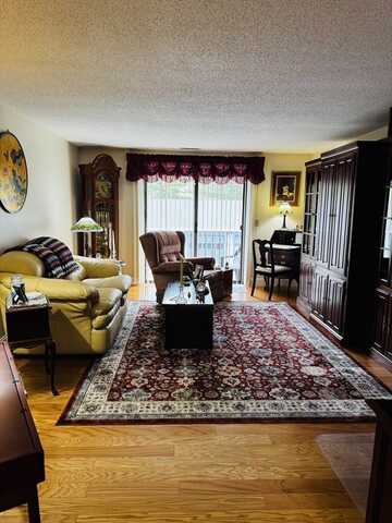 73 Bluestone Drive, Nashua, NH 03060