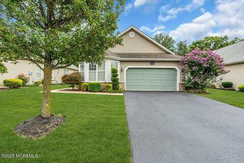 328 Damiano Way, Lakewood, NJ 08701