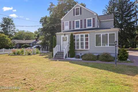 125 Main Street, Helmetta, NJ 08828