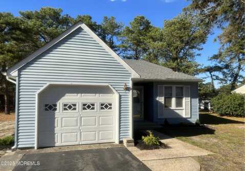 18 Auburn Street, Whiting, NJ 08759