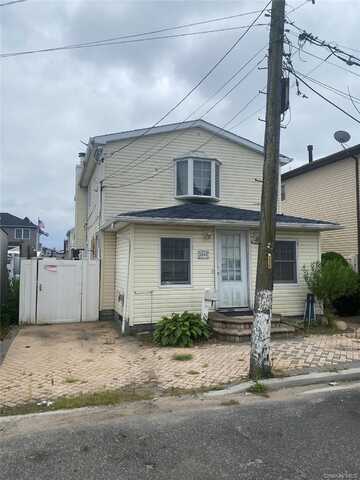 3680 Naomi Street, Seaford, NY 11783