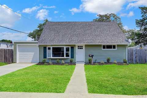 328 Martin Place, Bethpage, NY 11714