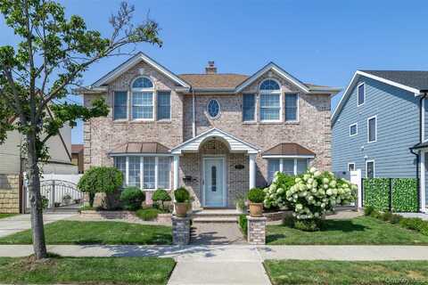 15824 87th Street, Howard Beach, NY 11414