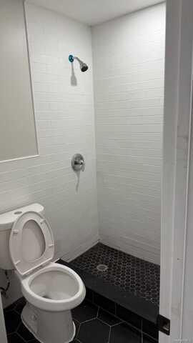 952 East 224th street Street, Bronx, NY 10466