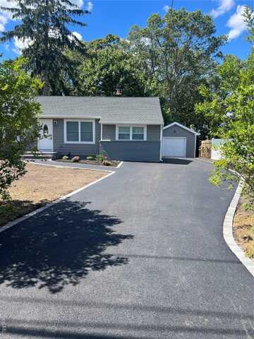 1140 Udall Road, Bay Shore, NY 11706
