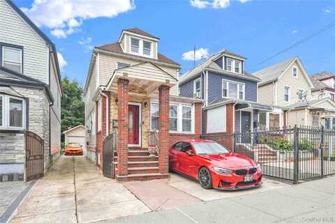 8844 202nd Street, Hollis, NY 11423