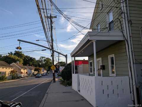 90-92 Railroad Avenue W, Garnerville, NY 10923